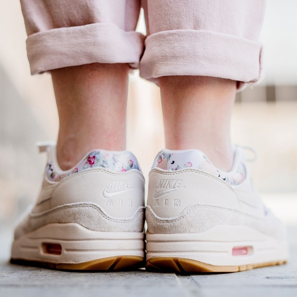 NEW Nike Air Max 1 Floral (Rare) - Picture 5 of 8